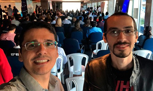 SEO da Kasterweb Douglas Villar e o jornalista Vinicius Tarouco participaram do evento